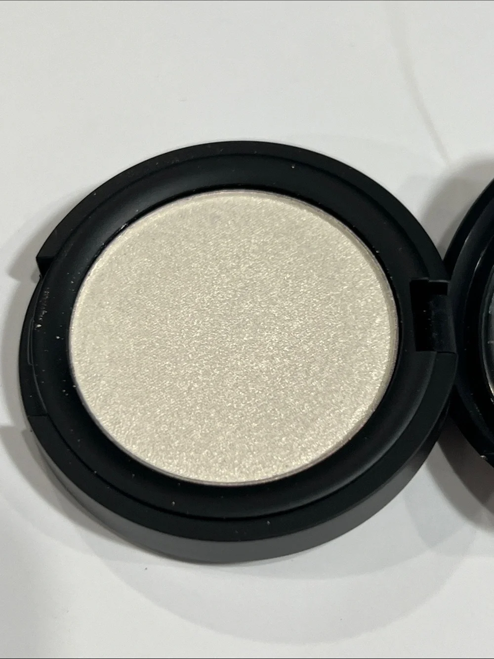 Rare KVD Beauty Metal Crush Eyeshadow Single in Thunderstruck